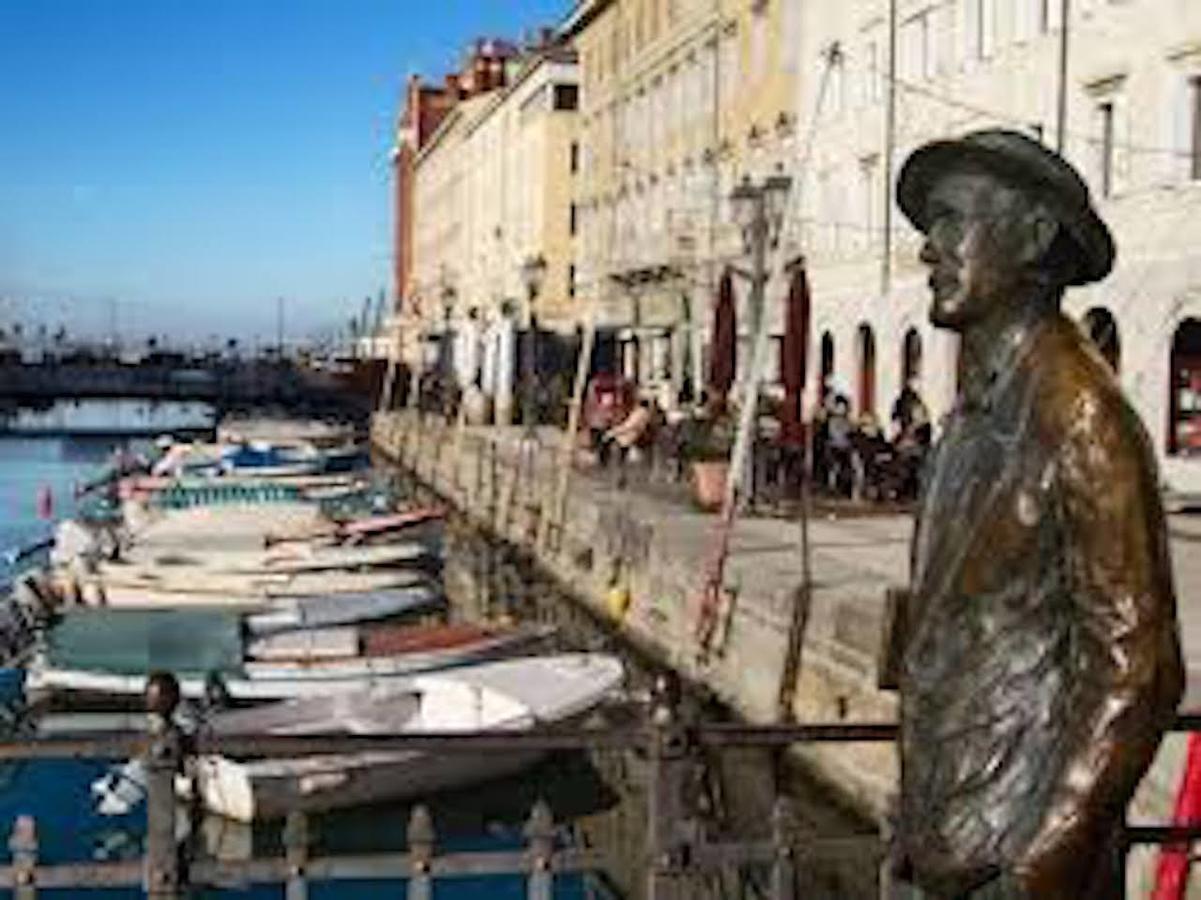Le Stanze Di Miramare B&B Boutique Trieste Exteriör bild